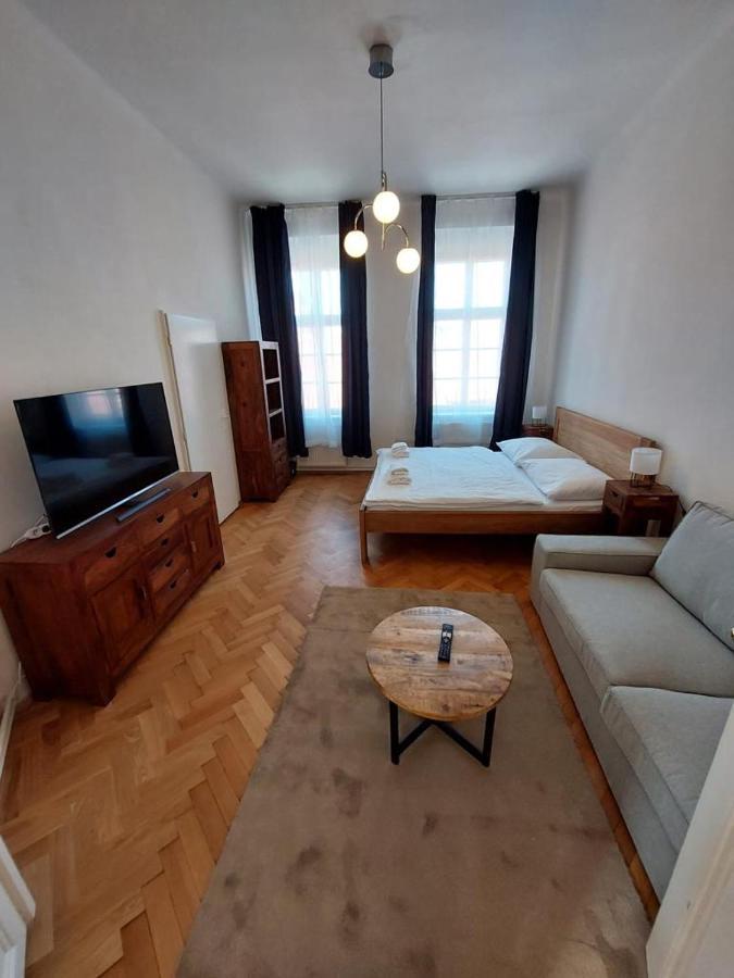 פראג Zelezna - Old Town View Residence מראה חיצוני תמונה